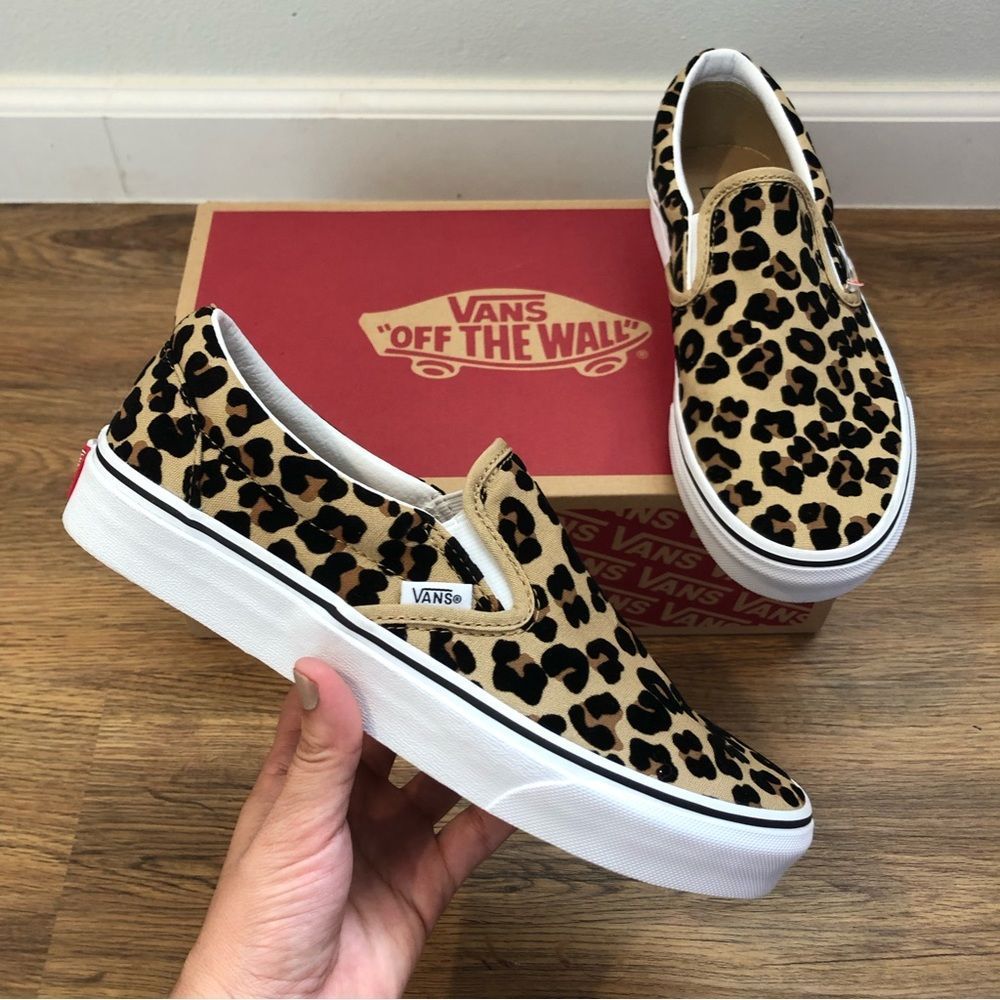 VANS animal print cheetah leopard slip on shoes sneakers sz 8.5 womens new - Picture 1 of 6